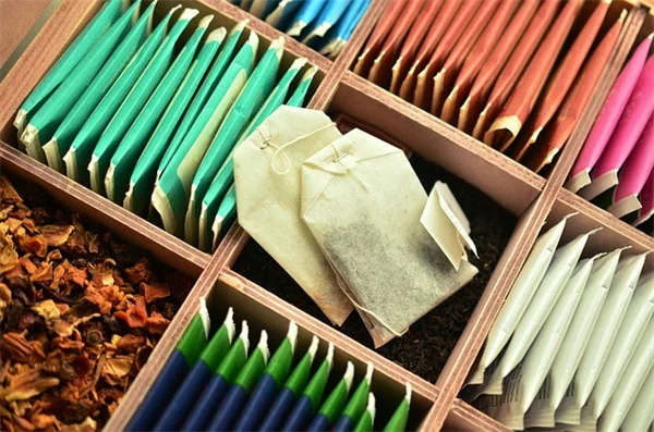 藁で堆肥は失敗しない？実はカギはC/N比と切り返し